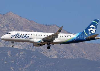 Two Planes Narrowly Avoid Mid-Air Collision Amid Storm Above Portland Airport