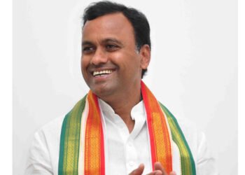 Telangana Assembly Poll News: Komatireddy Raj Gopal Reddy announces return to Congress from BJP ahead of Telangana polls. Reddy's decision comes after his name was absent from BJP's initial list of candidates. Telangana Assembly polls to witness triangular contest between BJP, BRS, and Congress