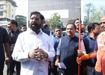 Chief Minister of Maharashtra Eknath Shinde with Commissioner Mira Bhayandar Municipal Corporation Sanjay Shripatrao Katkar