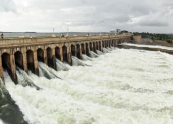 The ban issued on Monday will be in force till the Central Institute of Mining and Fuel Research, Dhanbad, conducts a dam safety survey.
