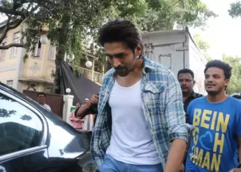 Actor Kartik Aaryan shared photos of himself savouring dosas and filter coffee at the ‘iconic’ Rameshwaram Cafe during a recent trip to Bengaluru.