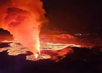 The previous eruption started on 14 January and lasted roughly two days, with lava flows reaching the outskirts of the Grindavik fishing town, whose nearly 4,000 inhabitants had been evacuated