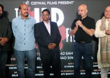 Neeraj Sahai, Avtar Gill, Umraosingh Ostwal, Anupam Kher & Manoj Joshi